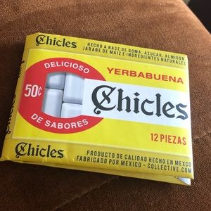 Moon Paper Wallet- chiclets versión  $8